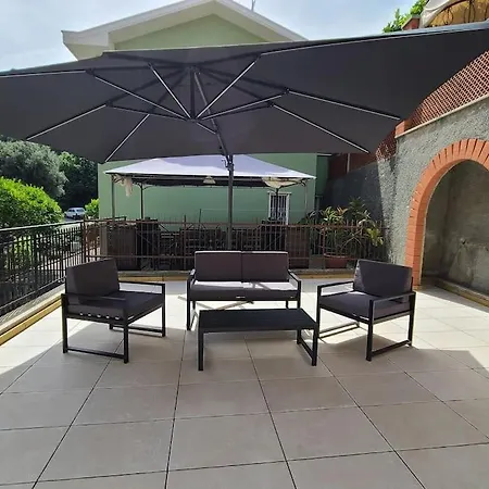 Апартаменты Grignetta Relax Giardino E Jacuzzi *